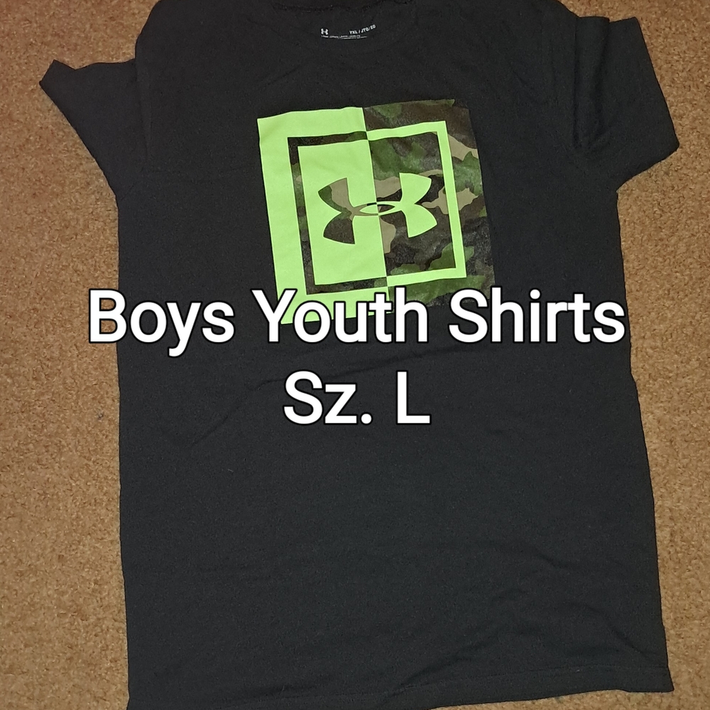 Under Armour Youth Black and Green Camo Tee